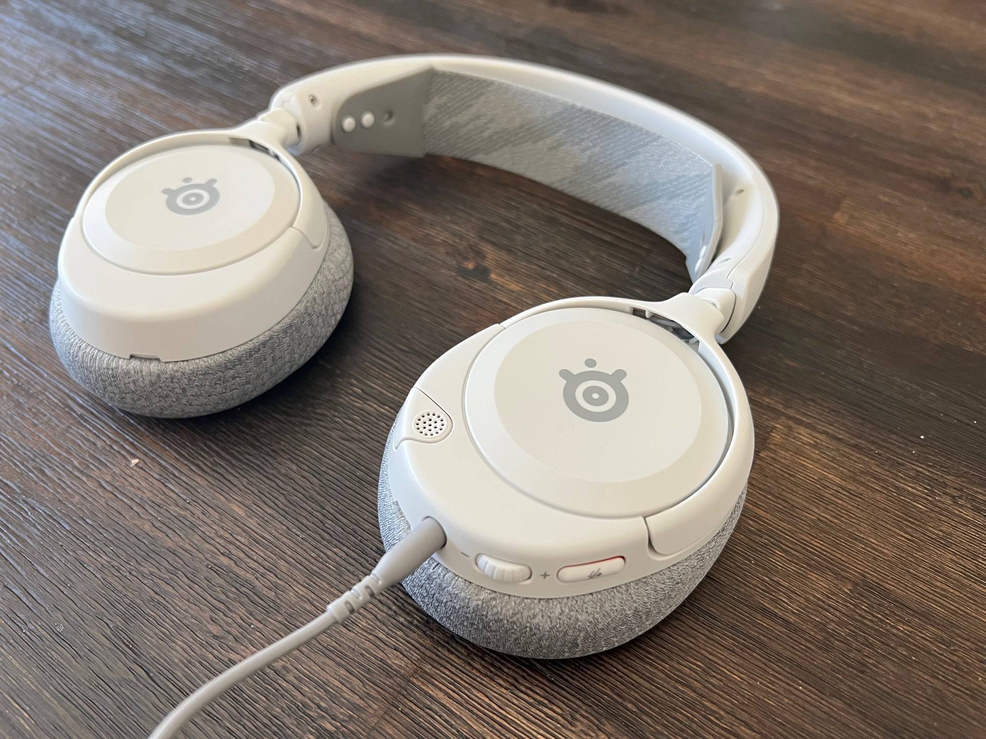 SteelSeries Arctis Nova 1 - Image 2